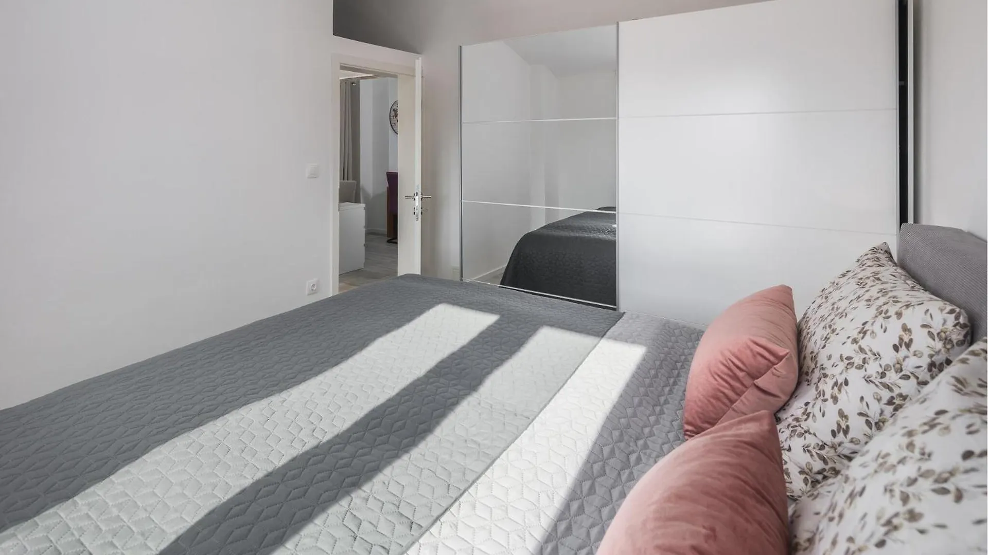 2 Bedroom Lovely Apartment In Nova Vas Nova Vas  Nova Vas (Porec)