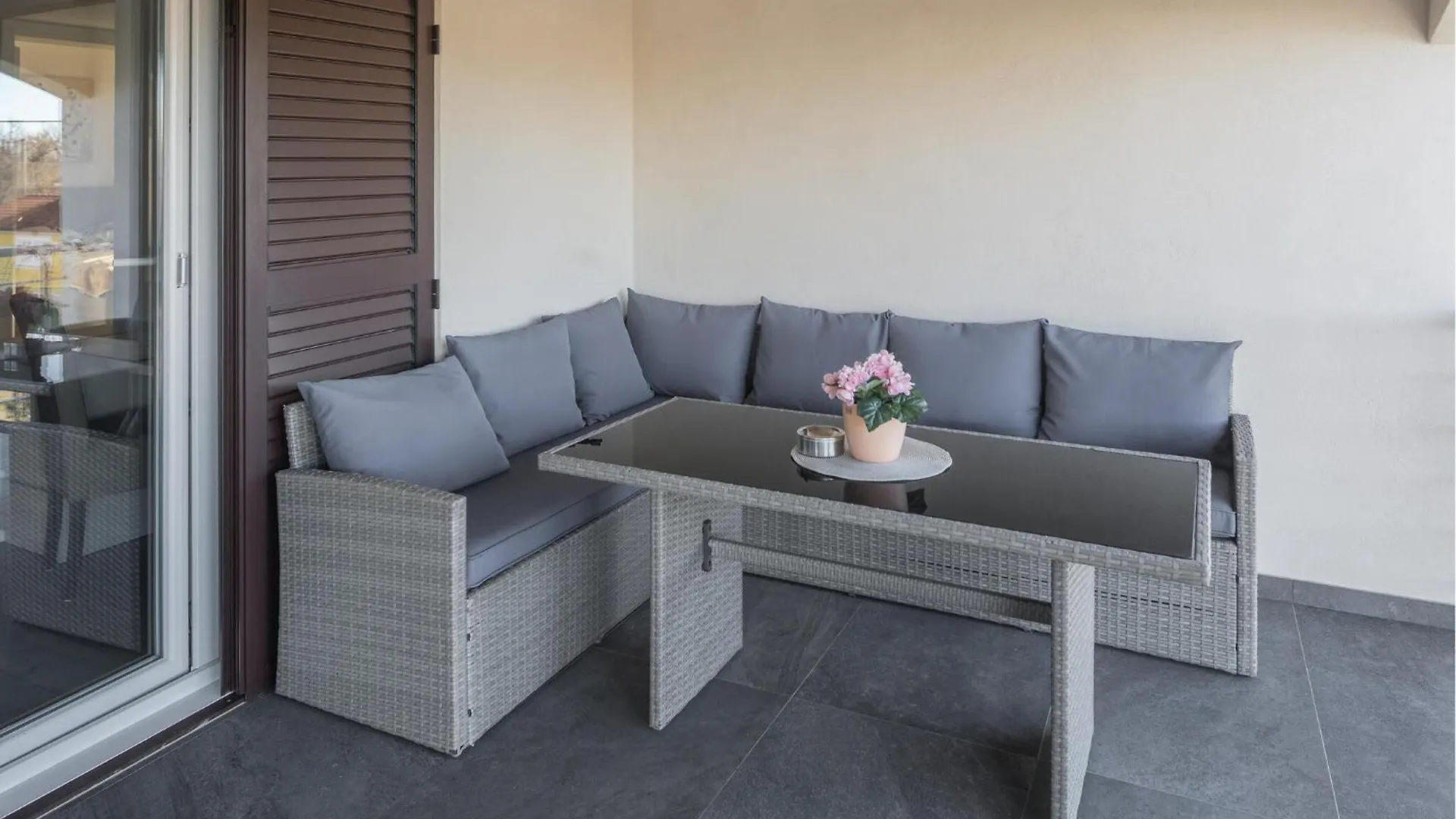 2 Bedroom Lovely Apartment In Nova Vas Nova Vas  Croatia